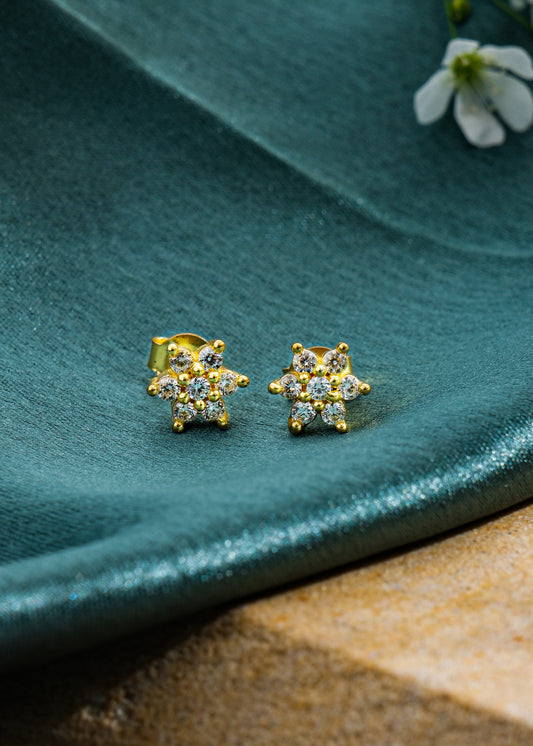 Silver Pinki Petals Stud Earring