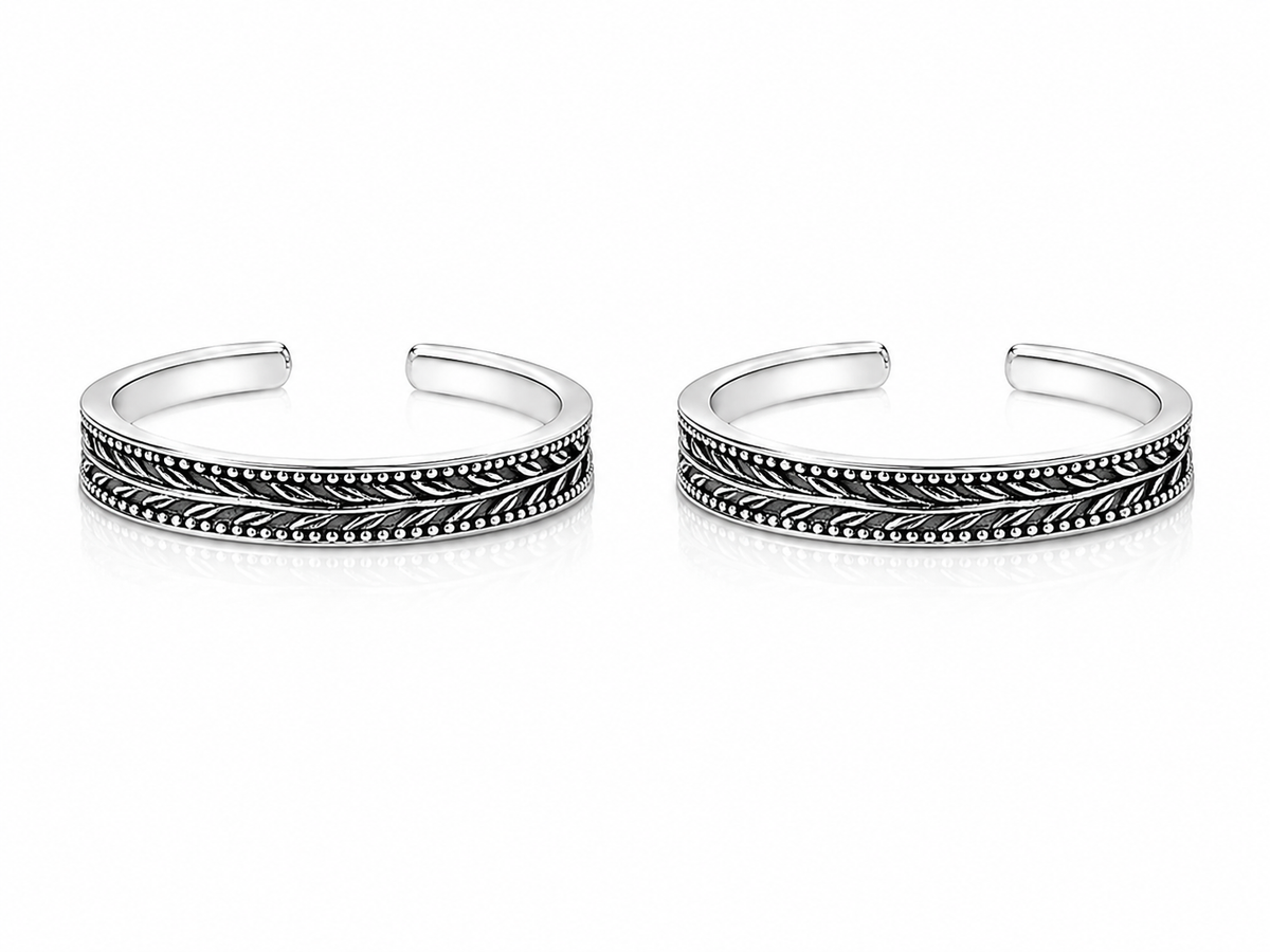 Spring Leafy Band Toe Ring