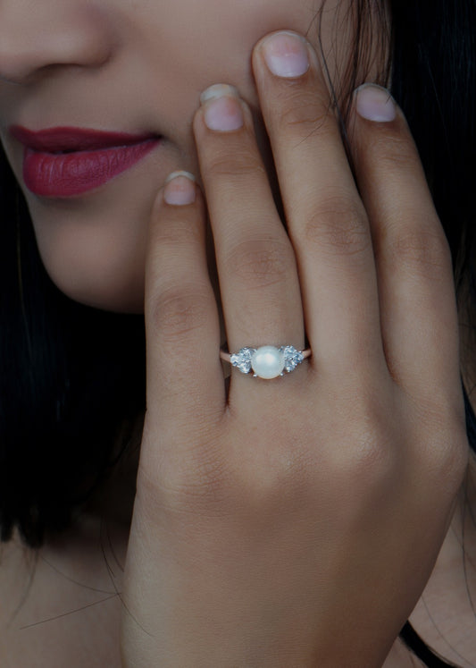 Silver Pearl Fleur Ring