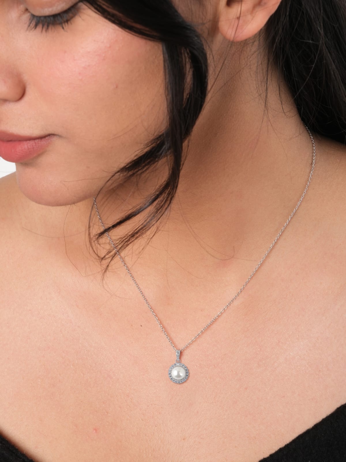 Silver Sunny Pearl Necklace