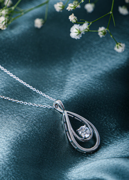 Silver Teardrop Pendant Necklace