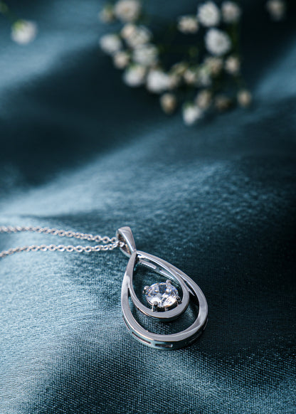 Silver Teardrop Pendant Necklace