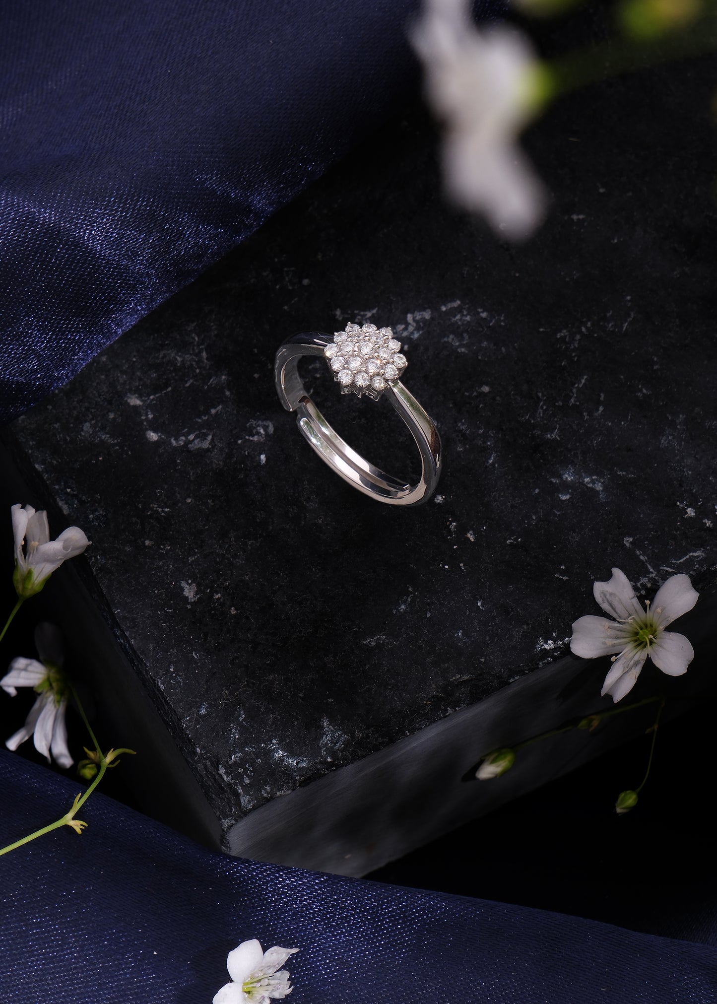 Silver Twinkle Cluster Ring