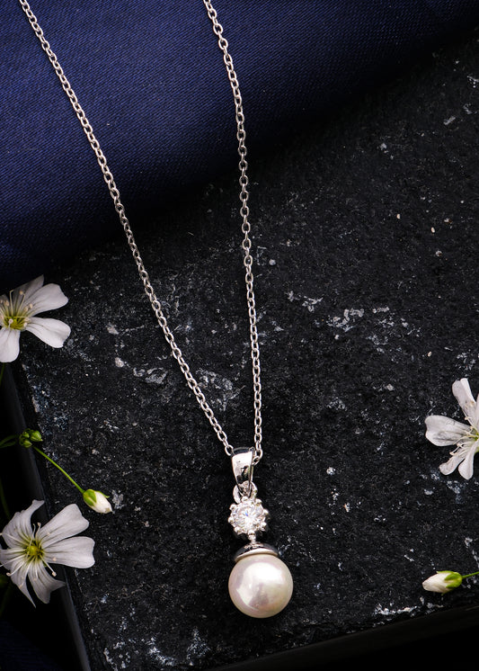 Silver Classic Pearl Pendant Necklace