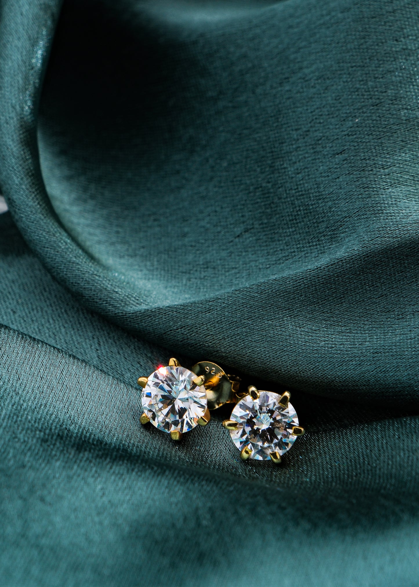 Silver Classic Solitaire Stud Earring