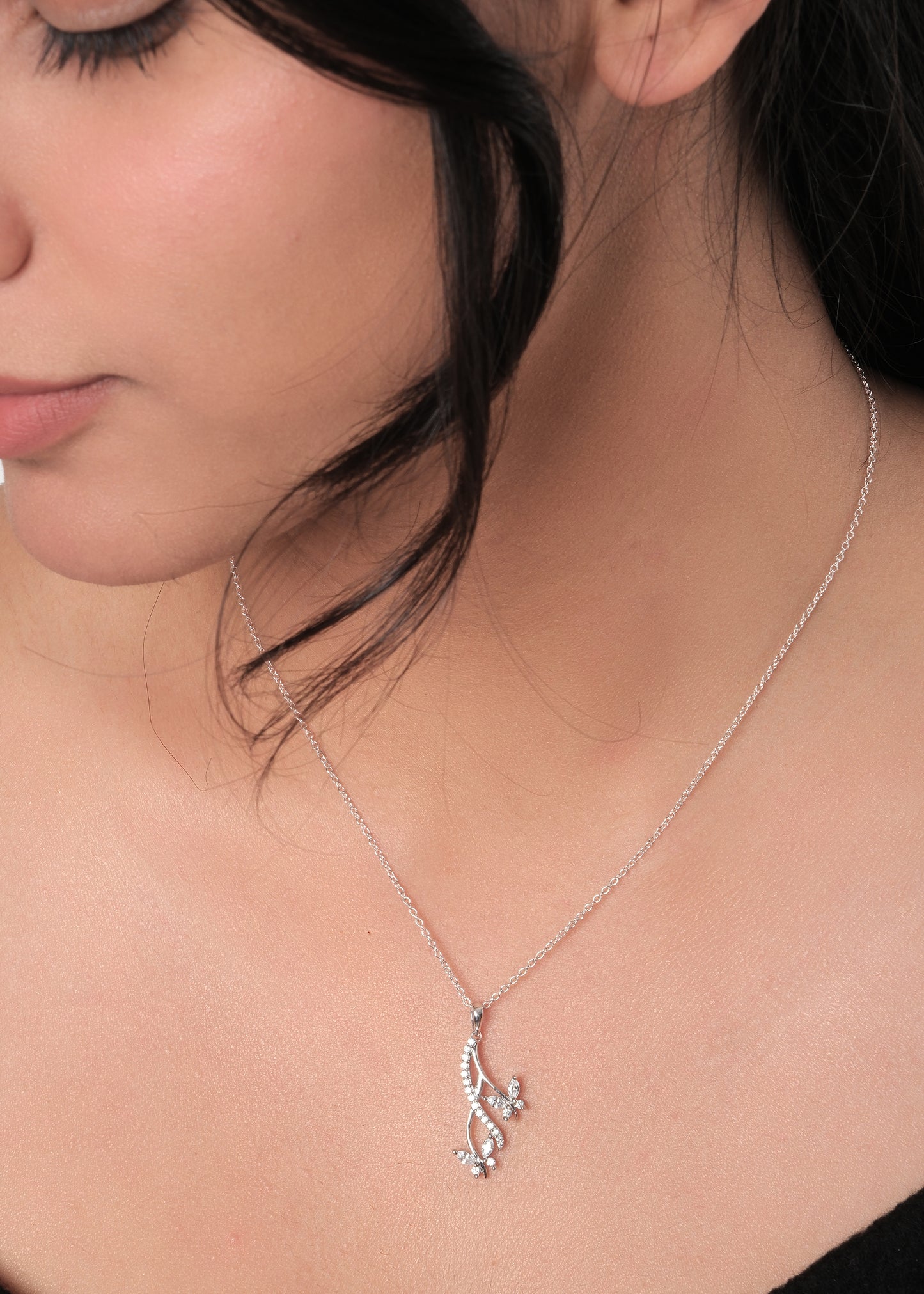 Silver Nature Leafy Pendant Necklace