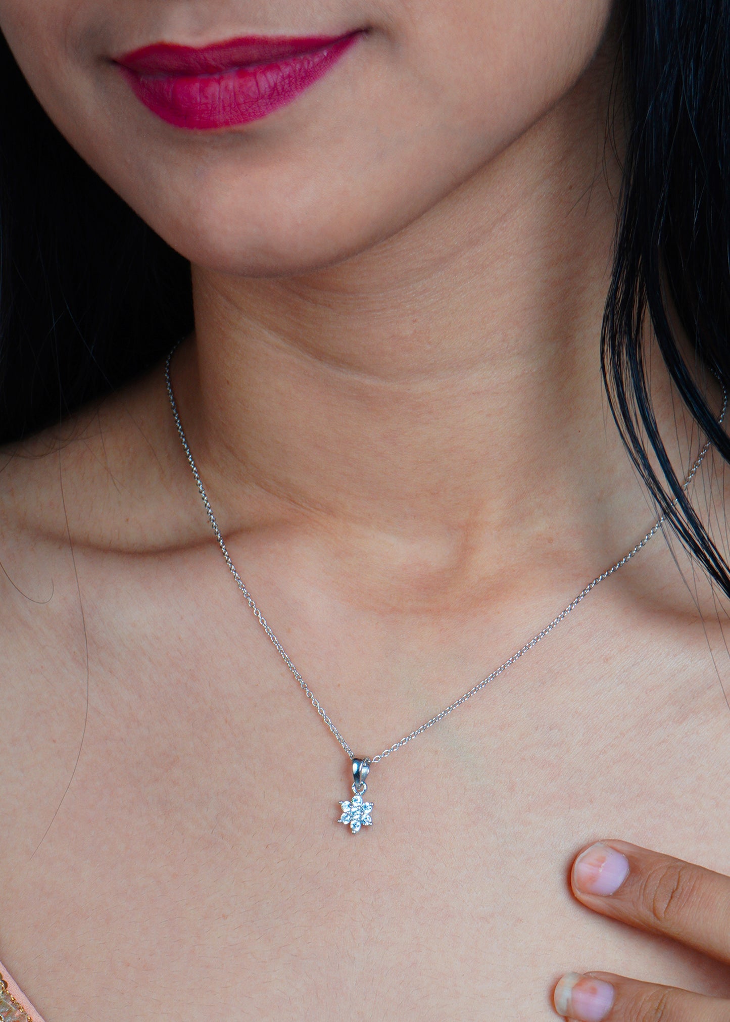 Silver Fleur Necklace