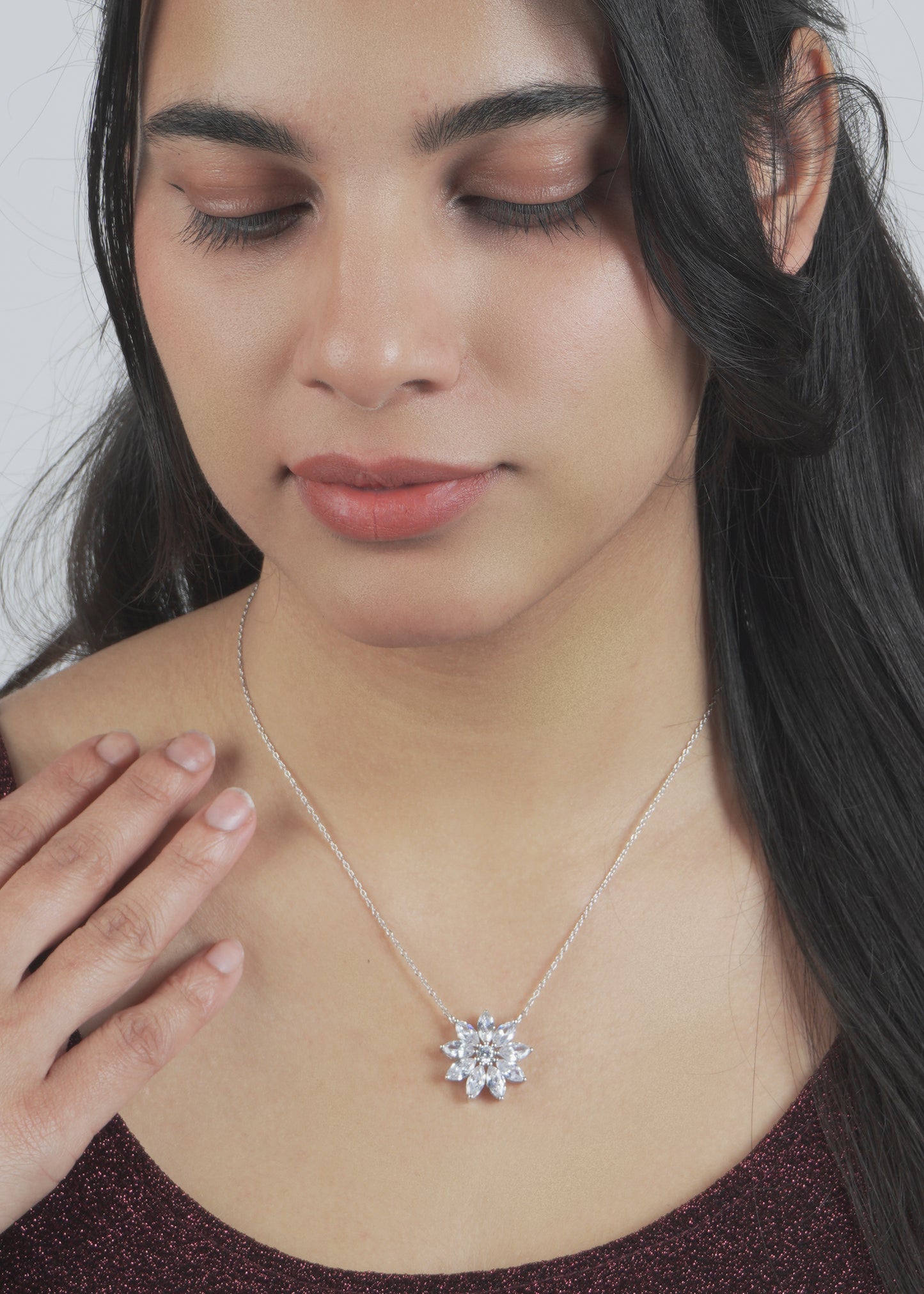 Silver Hanna Floral Pendant Necklace