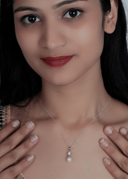 Silver Classic Pearl Pendant Necklace