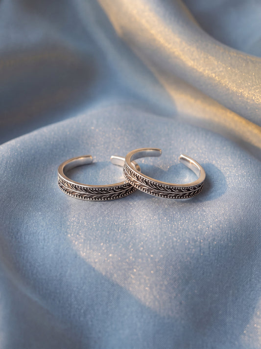 Spring Leafy Band Toe Ring